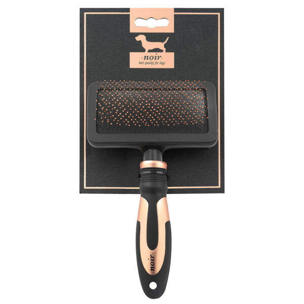 Brosse Noir Akita